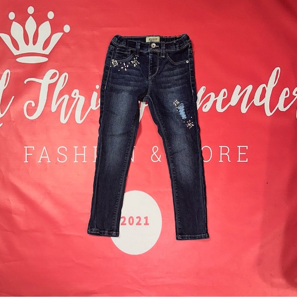 Squeeze Jeans - Picture 1 of 2